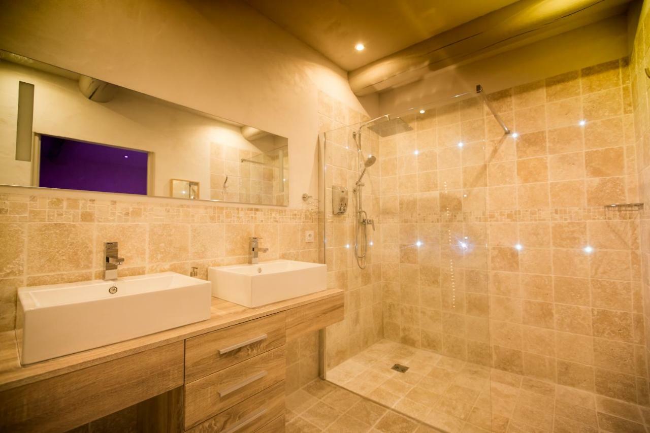 Abri Cosy - Suite Romantique En Camargue 圣吉尔 外观 照片