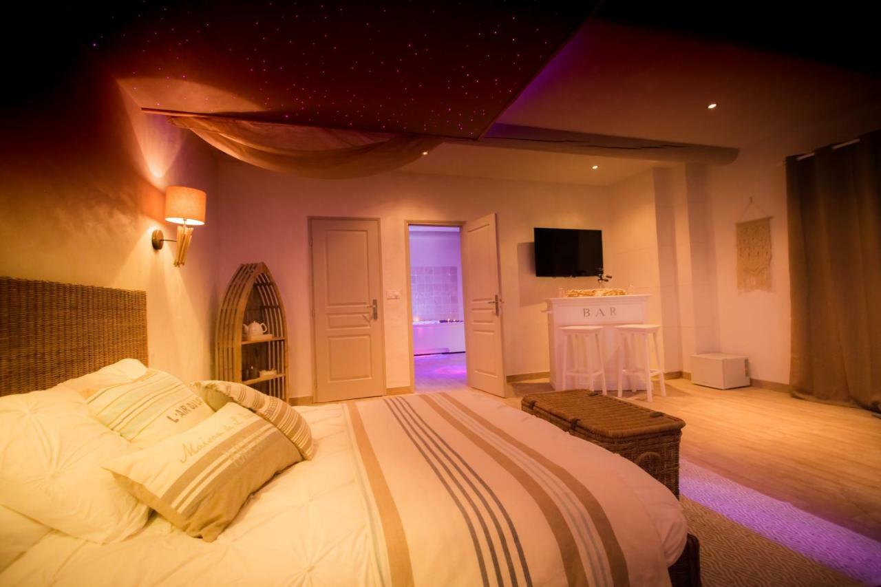 Abri Cosy - Suite Romantique En Camargue 圣吉尔 外观 照片